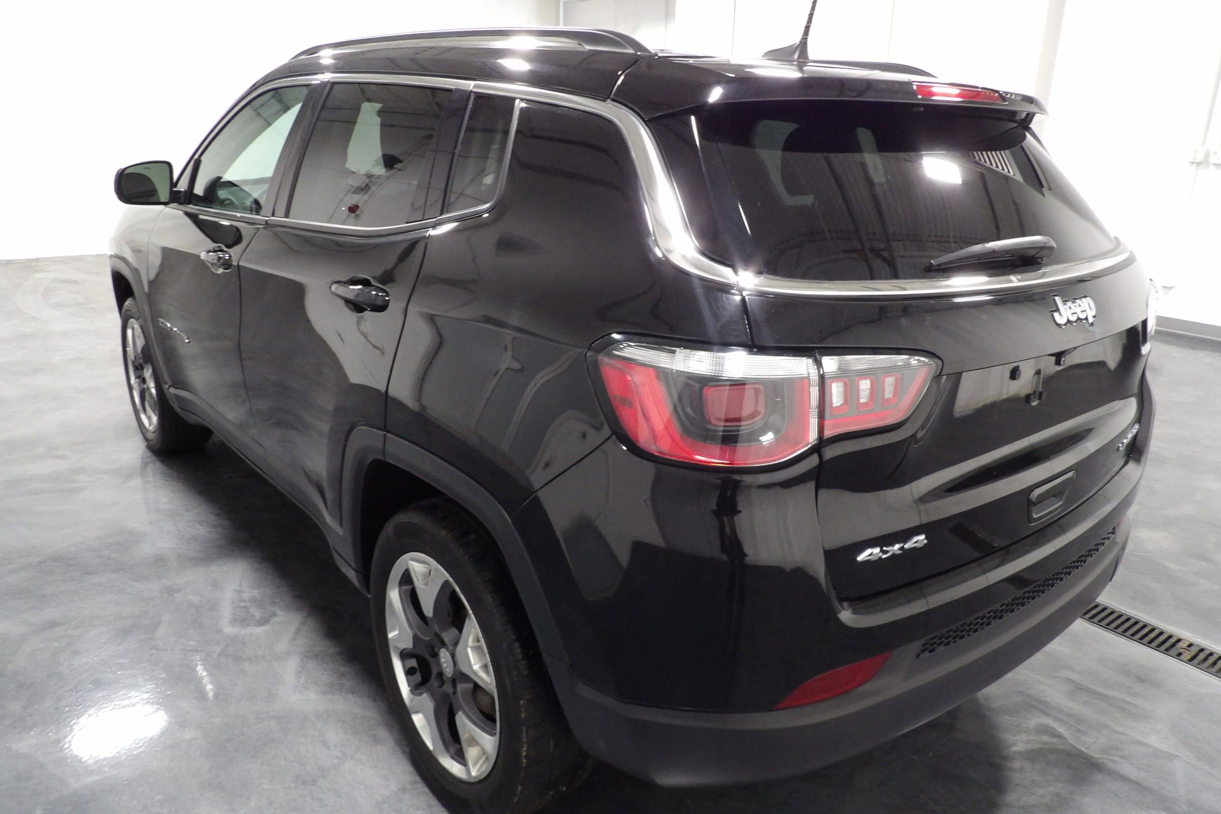 Used 2020 Jeep Compass Limited image 5