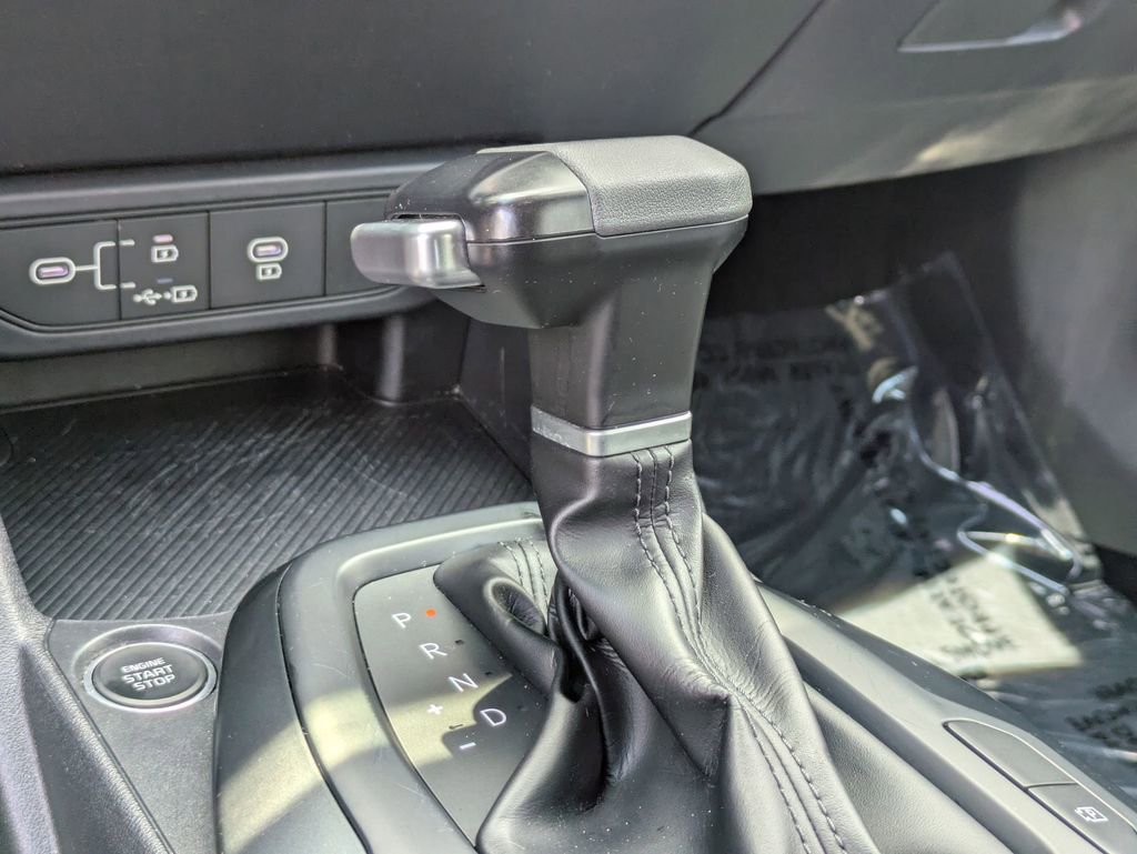 Used 2025 Kia K4 FWD image 22