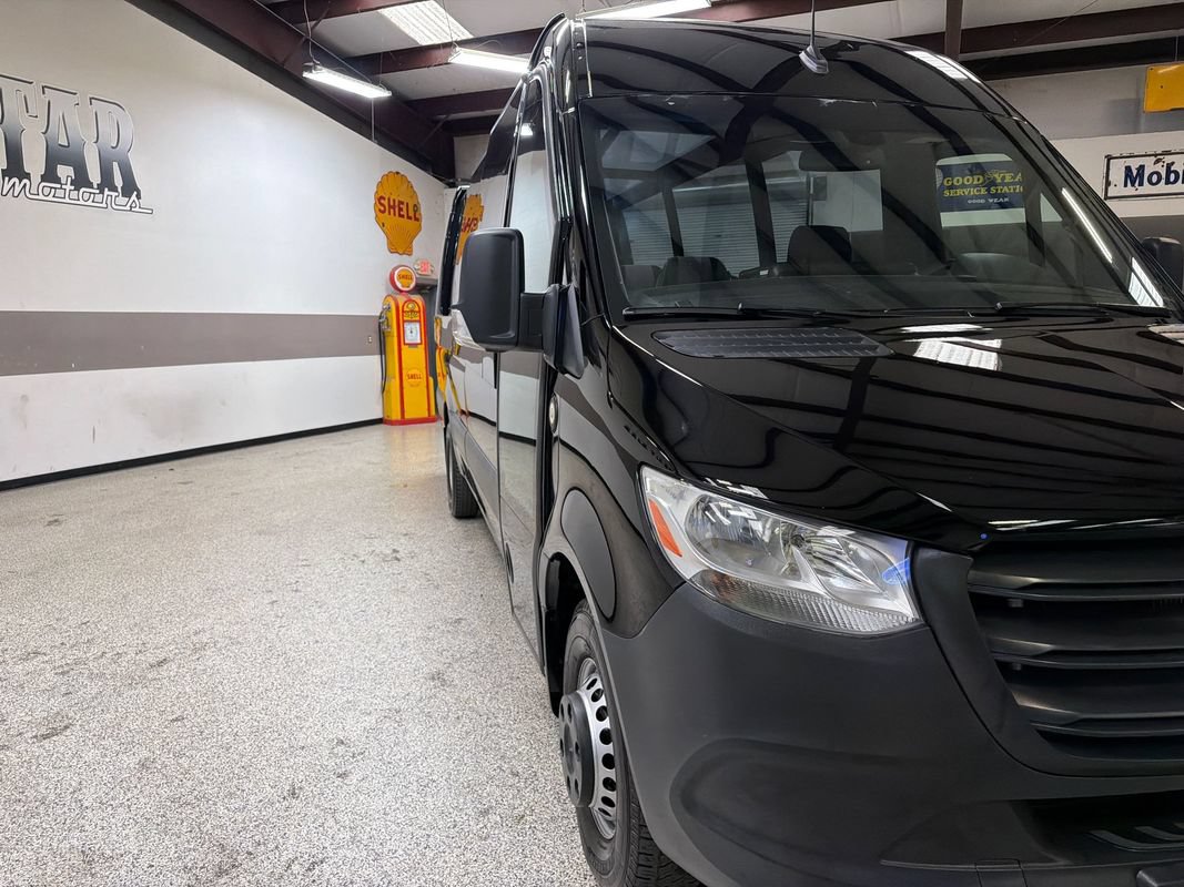 Used 2019 Mercedes-Benz Sprinter 170 Cargo image 14
