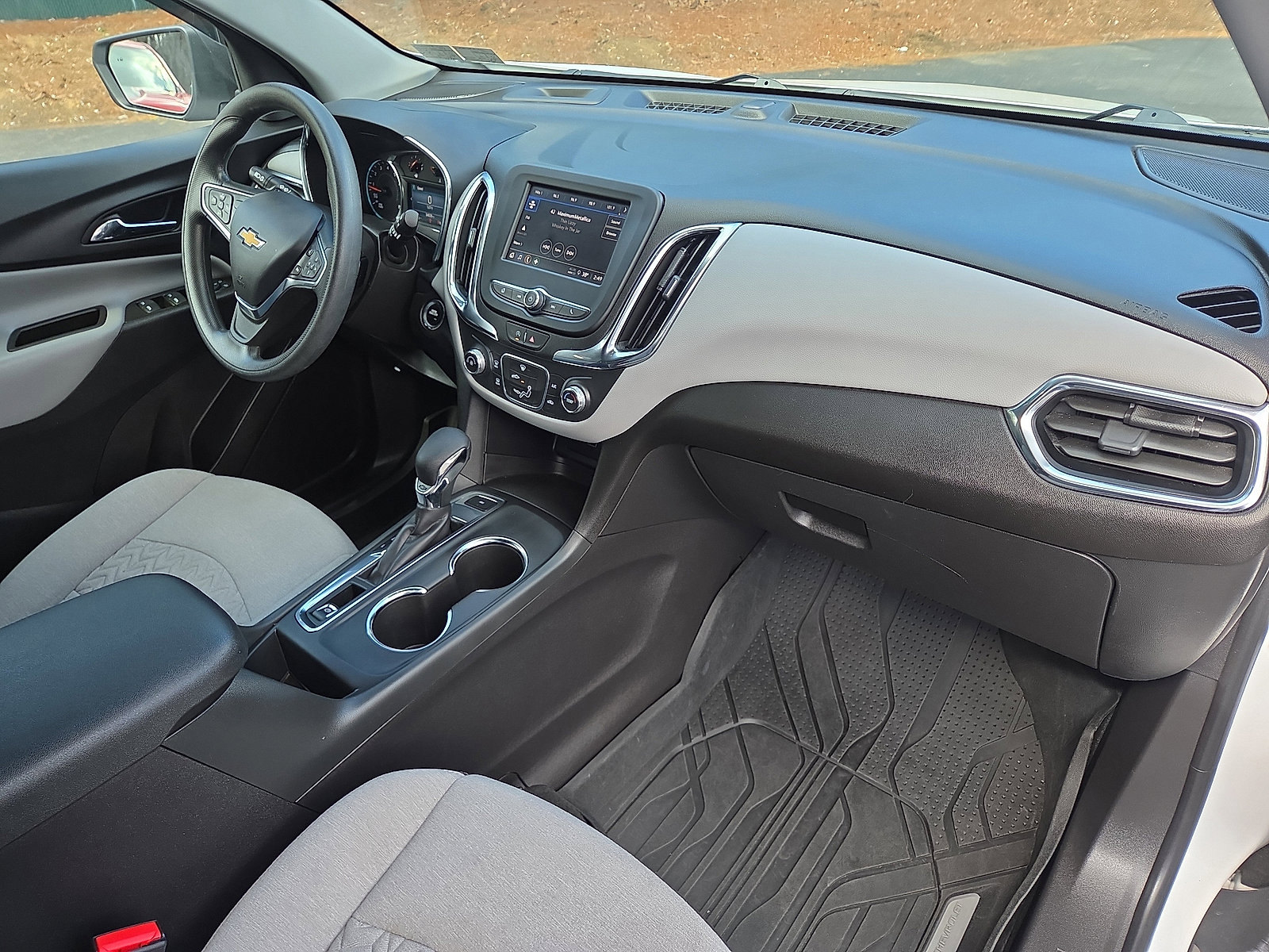 Certified 2024 Chevrolet Equinox LS w/ LS Convenience Package image 18