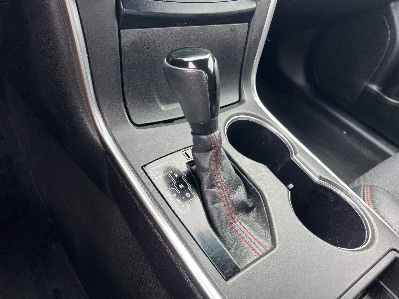 Used 2016 Toyota Camry SE FWD image 21