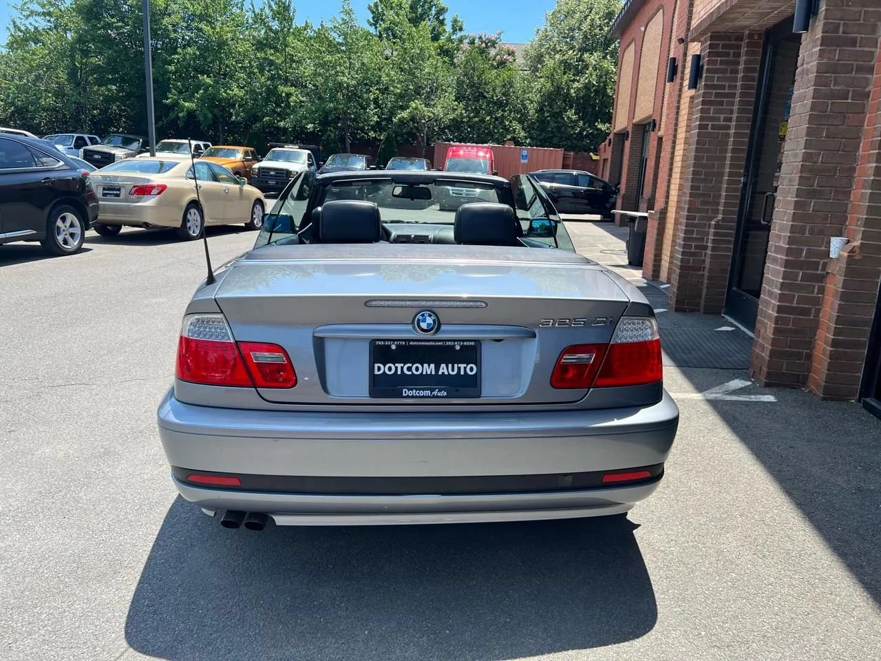 Used 2004 BMW 325Ci Convertible RWD image 8