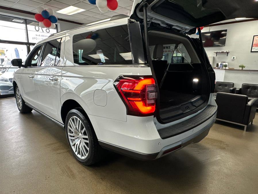 Used 2023 Ford Expedition Max Limited image 20