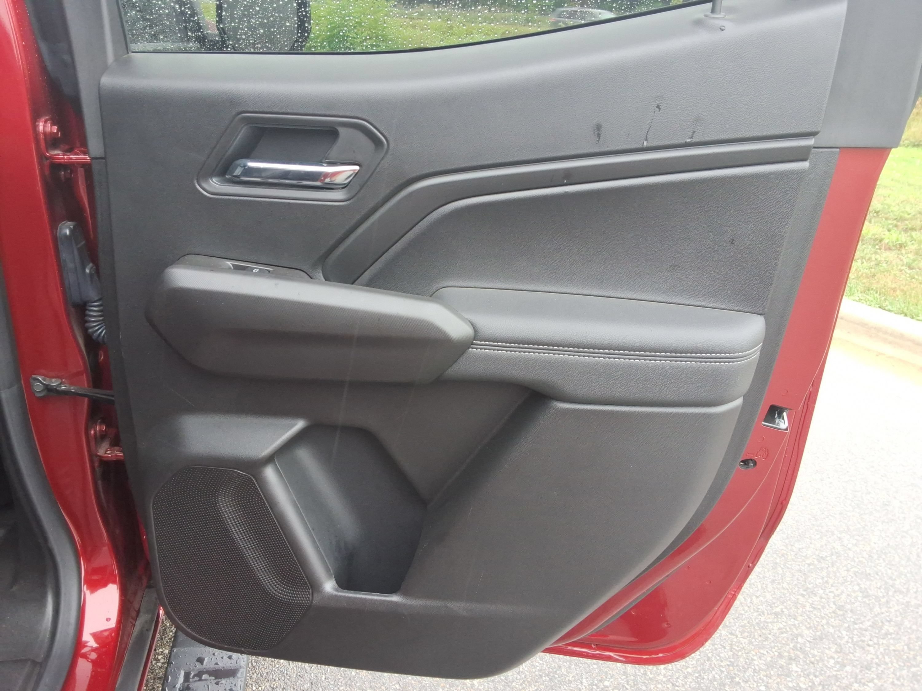 Used 2025 Chevrolet Colorado LT w/ LT Convenience Package AWD/4WD image 24