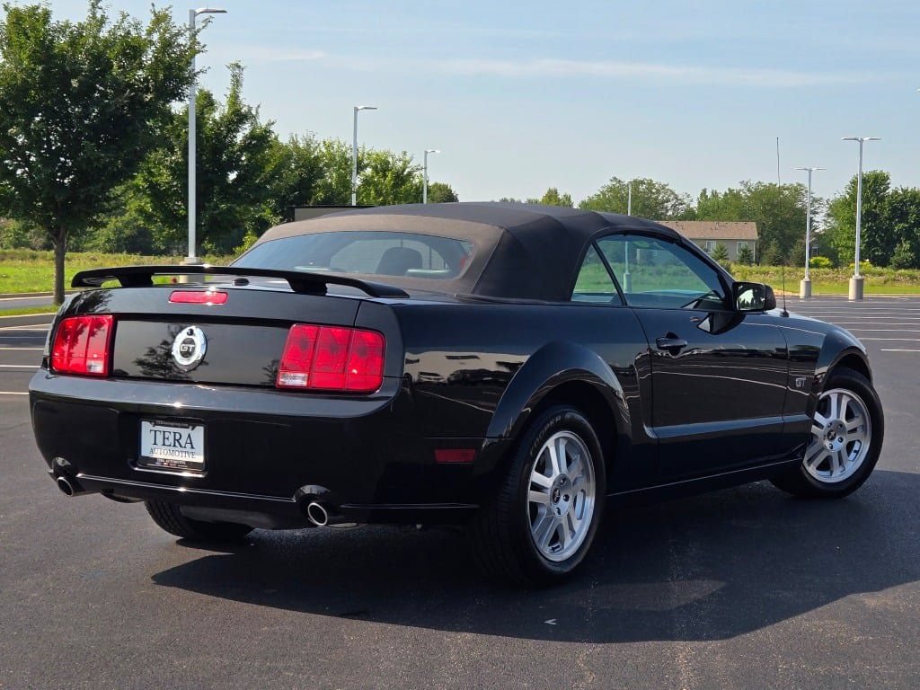 Used 2008 Ford Mustang GT Premium RWD image 11