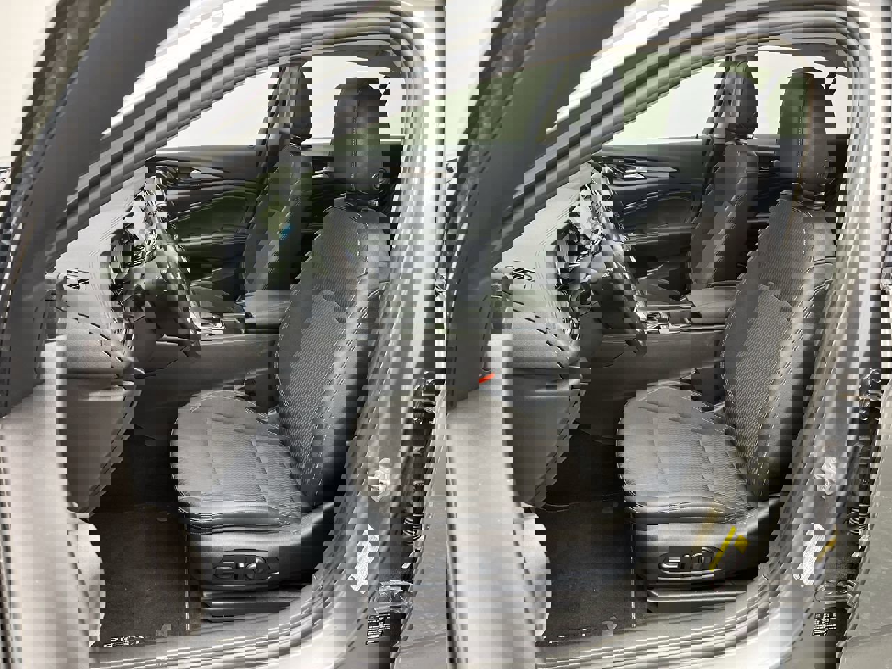 Used 2018 Buick Regal Preferred w/ Driver Confidence Package #1 image 8