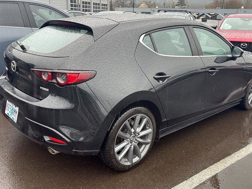 Used 2019 MAZDA MAZDA3 Hatchback image 4