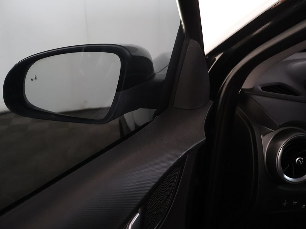 Used 2022 Hyundai Kona Limited w/ Cargo Package FWD image 35