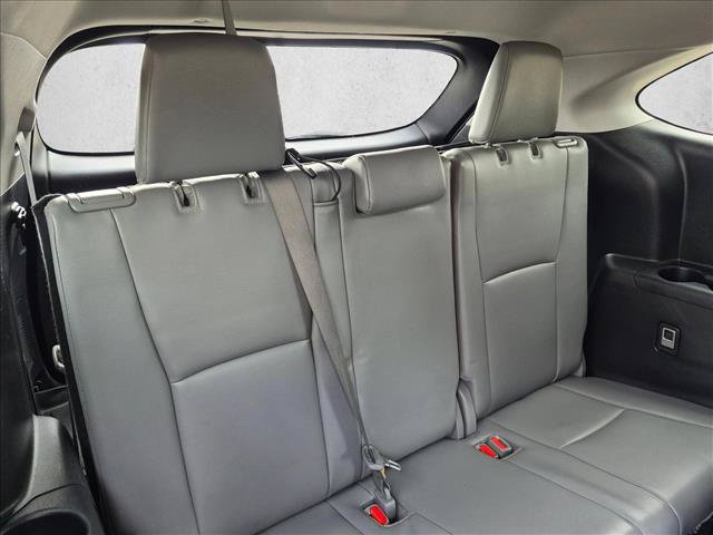 Used 2023 Toyota Highlander XLE FWD image 18