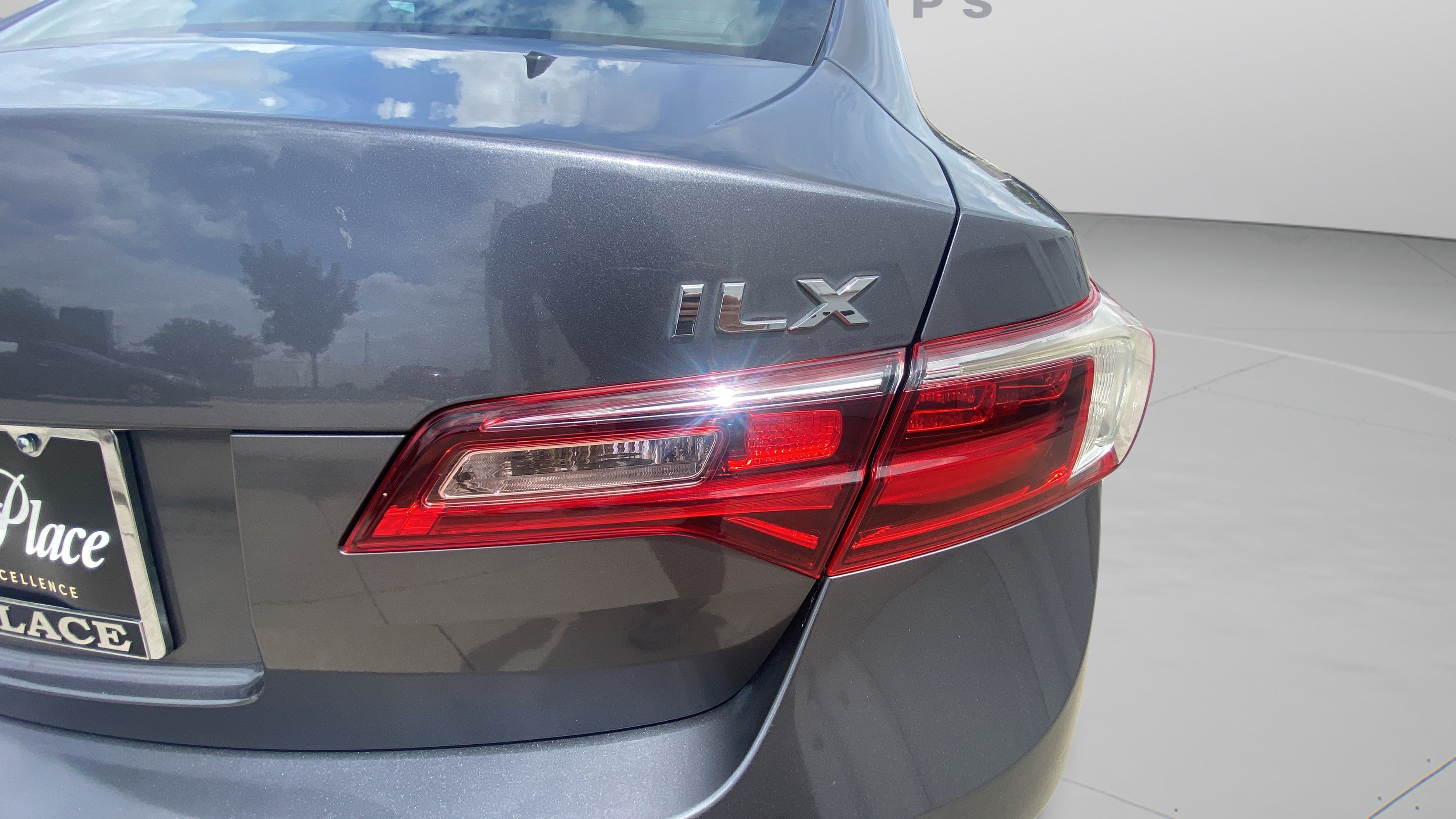 Used 2017 Acura ILX FWD image 31