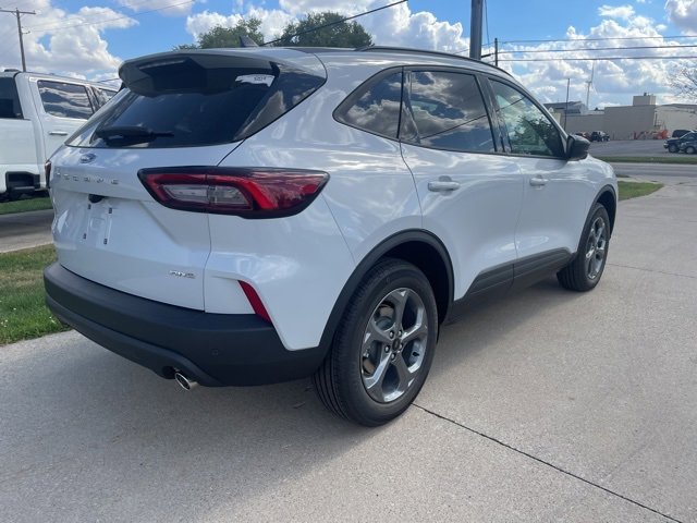 New 2026 Ford Escape ST-Line image 13