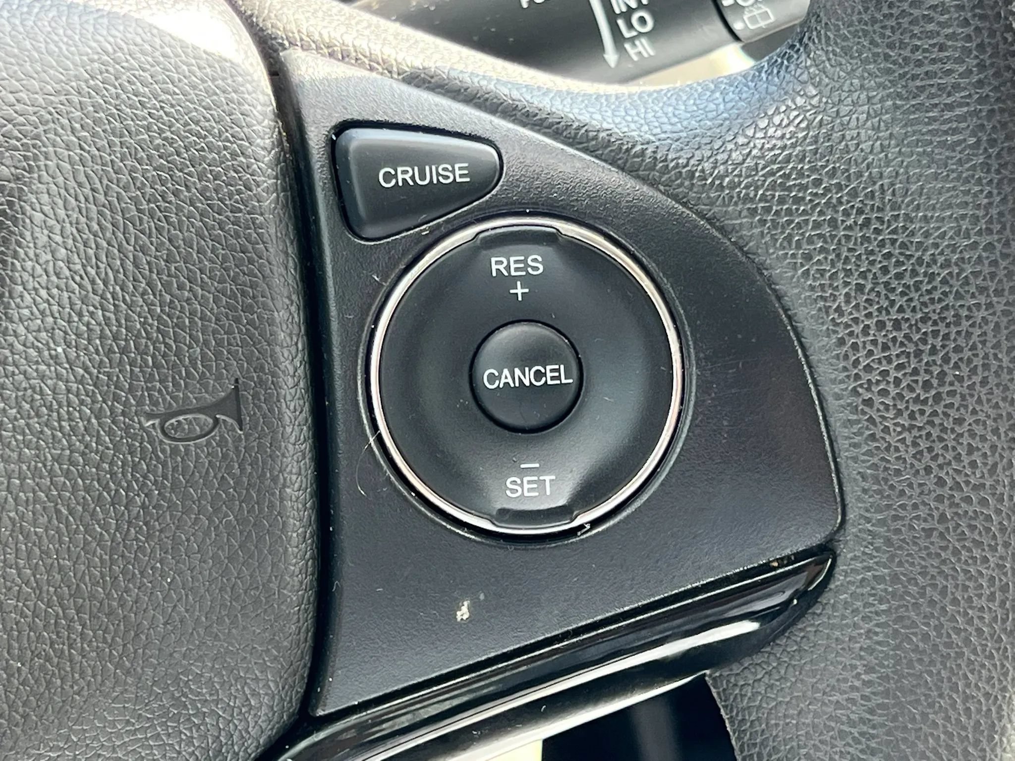 Used 2022 Honda HR-V LX image 22