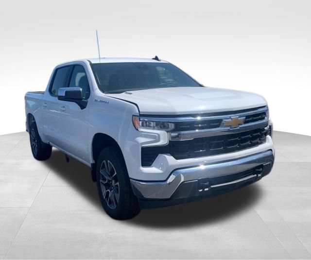 Used 2024 Chevrolet Silverado 1500 LT AWD/4WD image 2