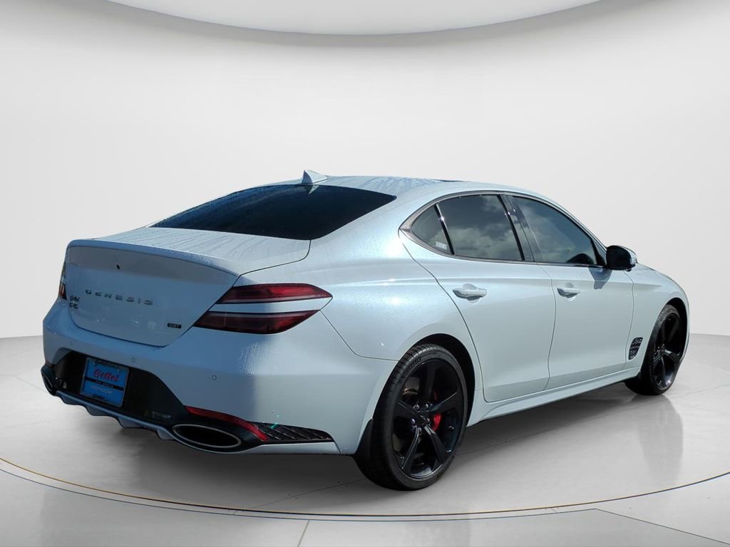 Used 2026 Genesis G70 3.3T Sport Prestige image 4