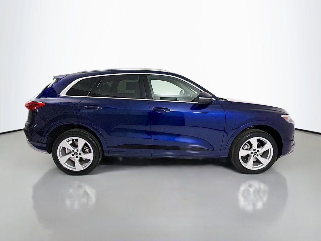 Used 2025 Audi Q5 Premium Plus w/ Premium Plus image 8