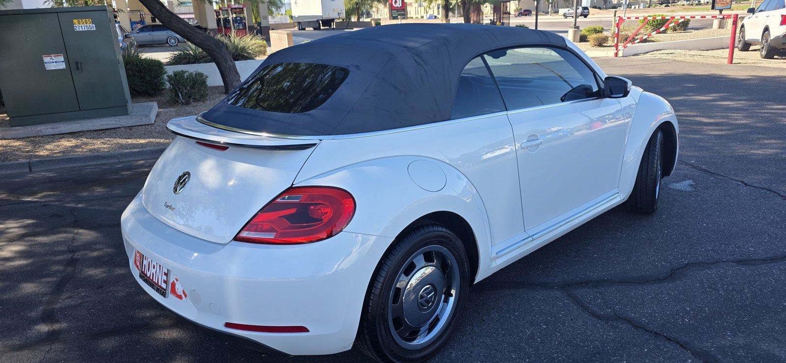 Used 2016 Volkswagen Beetle 1.8T Denim FWD image 5