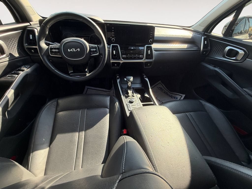 Used 2023 Kia Sorento S FWD image 10