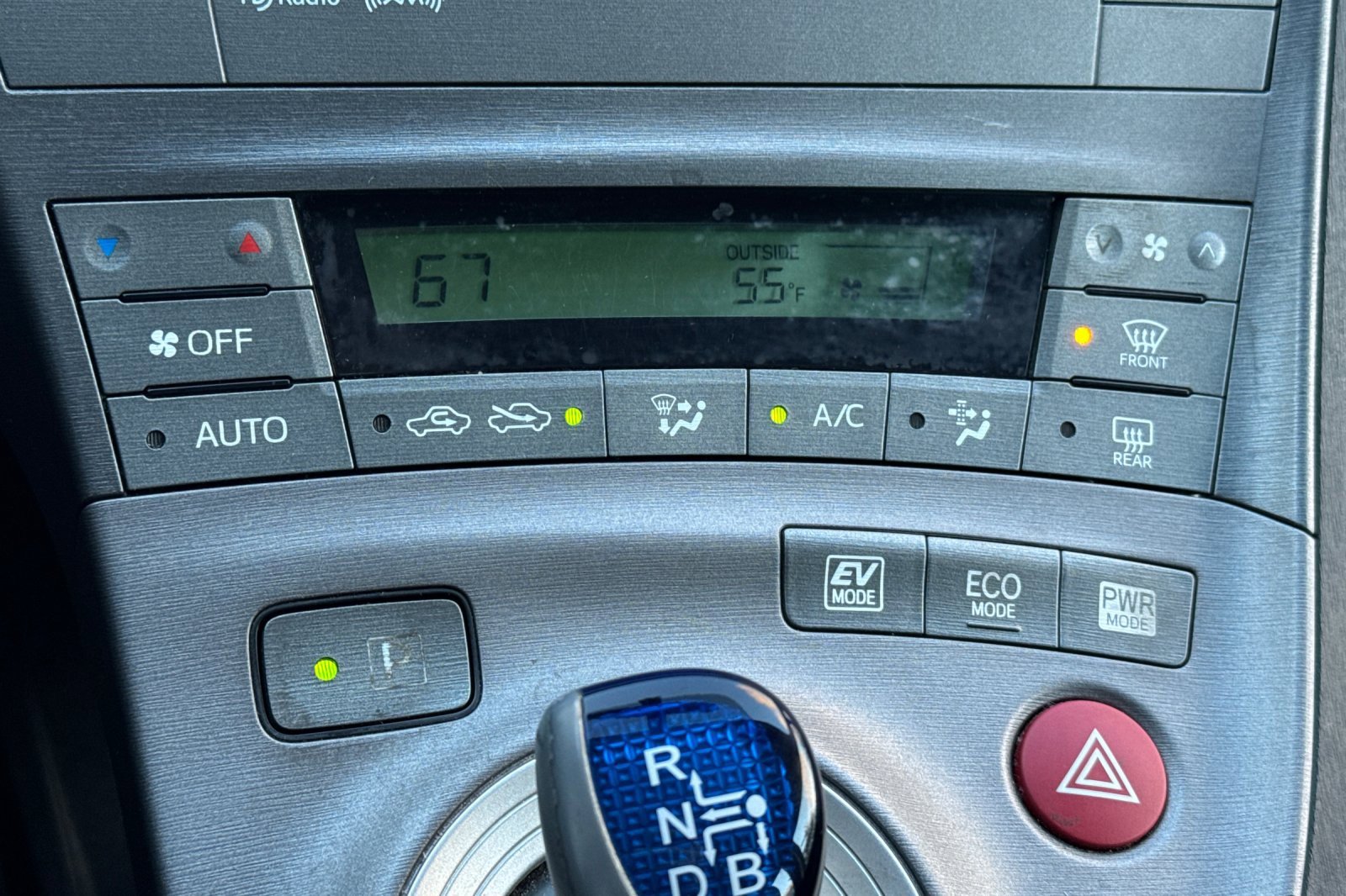 Used 2012 Toyota Prius Three image 28