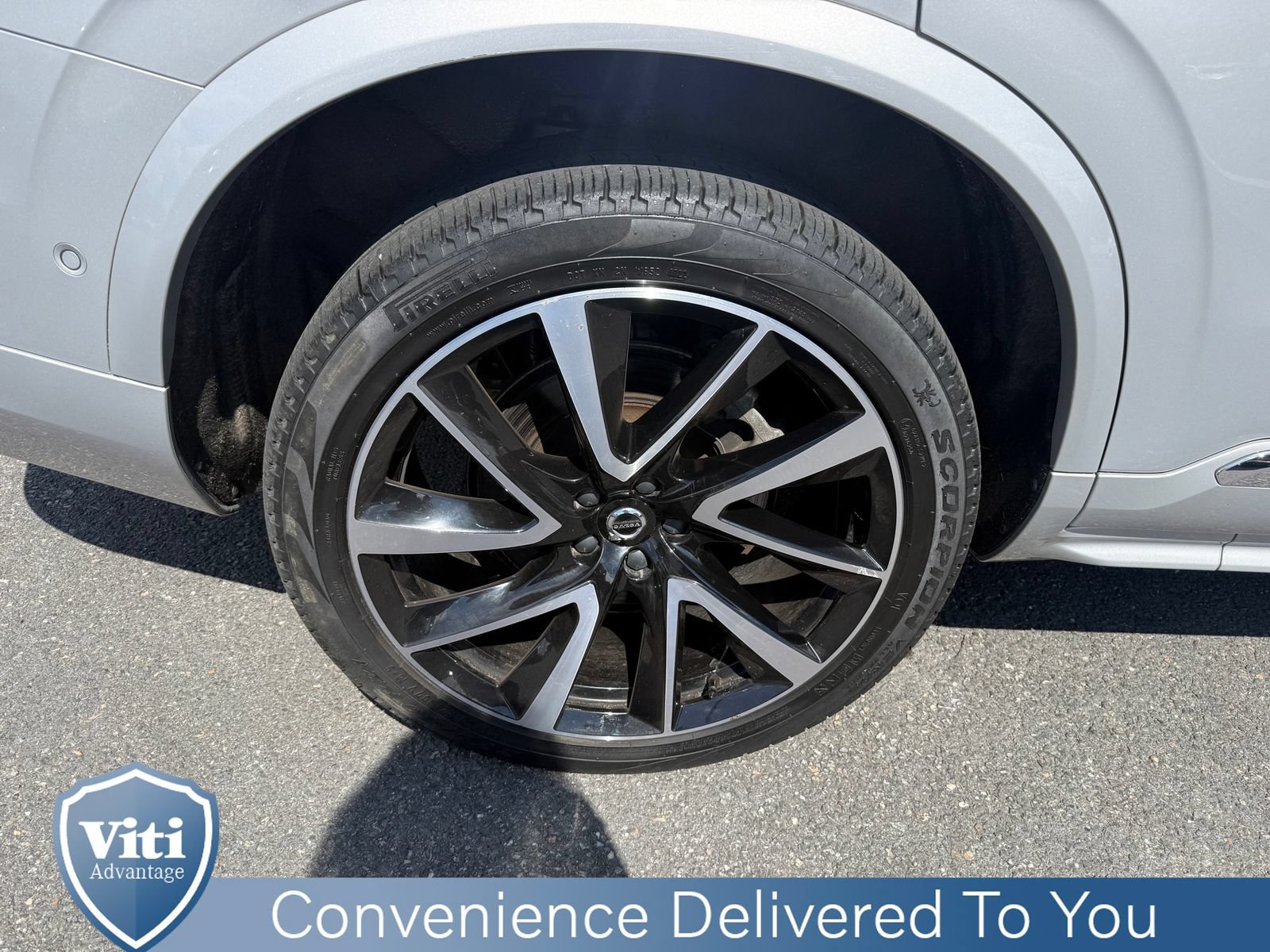 Certified 2023 Volvo XC90 B6 Plus w/ Protection Package Premier AWD/4WD image 14