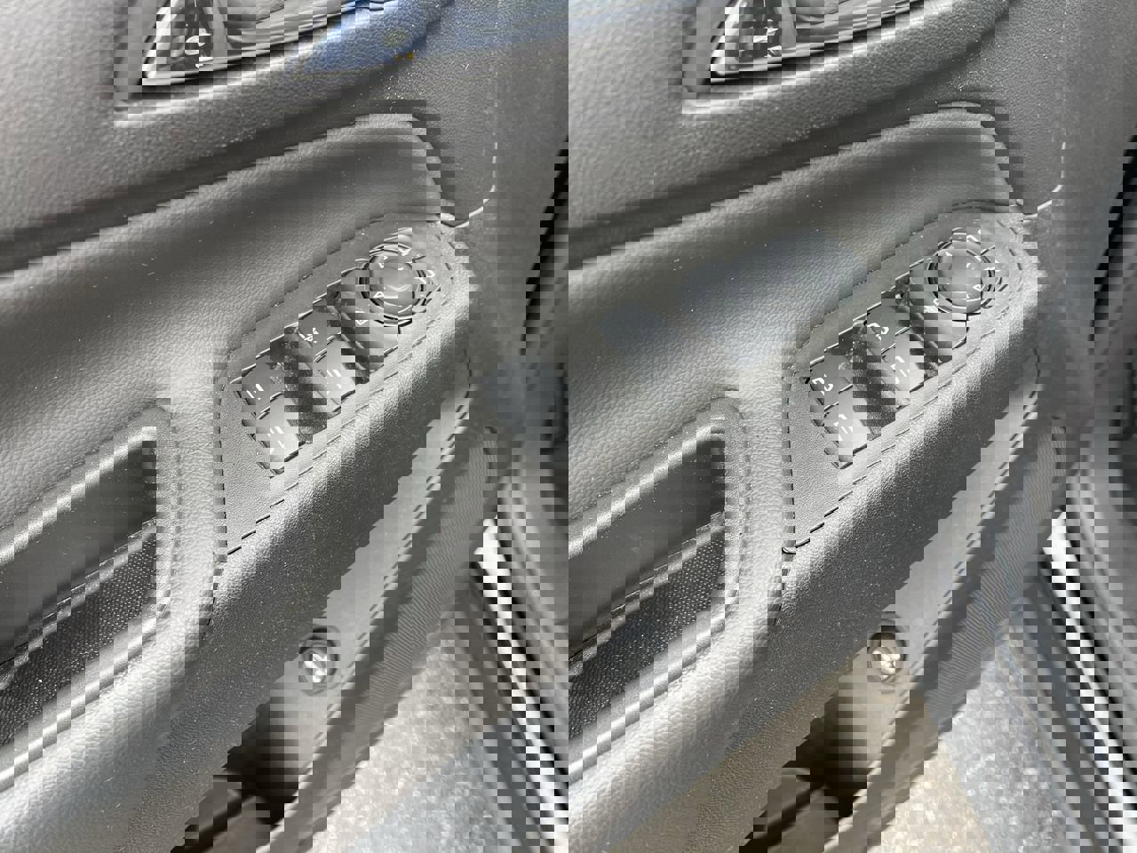 Used 2024 Chevrolet Equinox LT w/ LPO, Floor Liner Package image 22