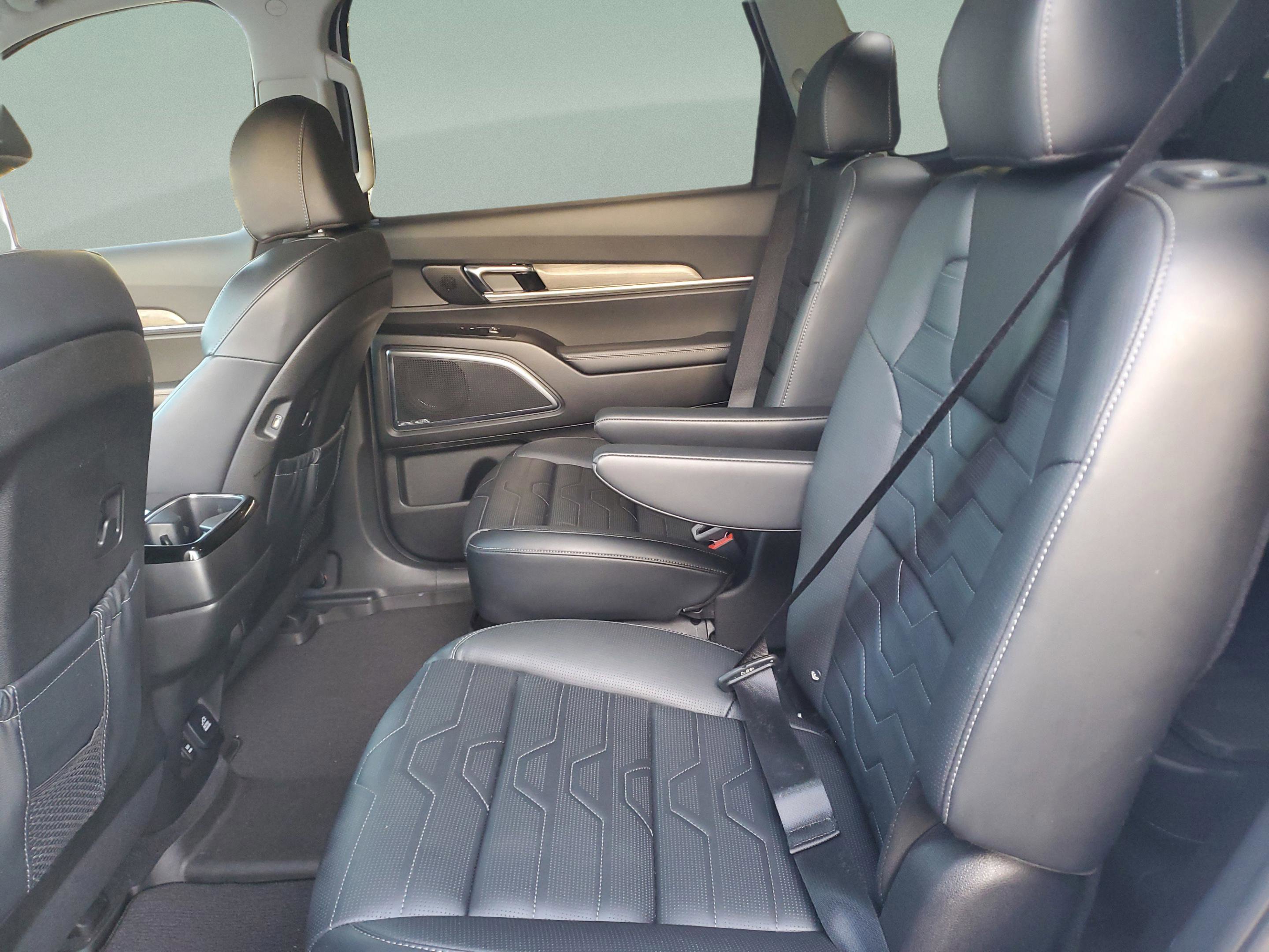 Certified 2022 Kia Telluride SX w/ SX Prestige Package image 7
