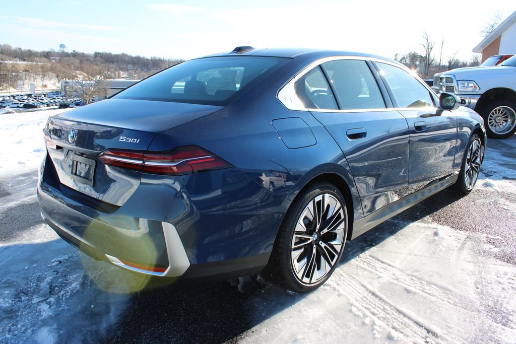 New 2026 BMW 530i xDrive AWD/4WD image 8