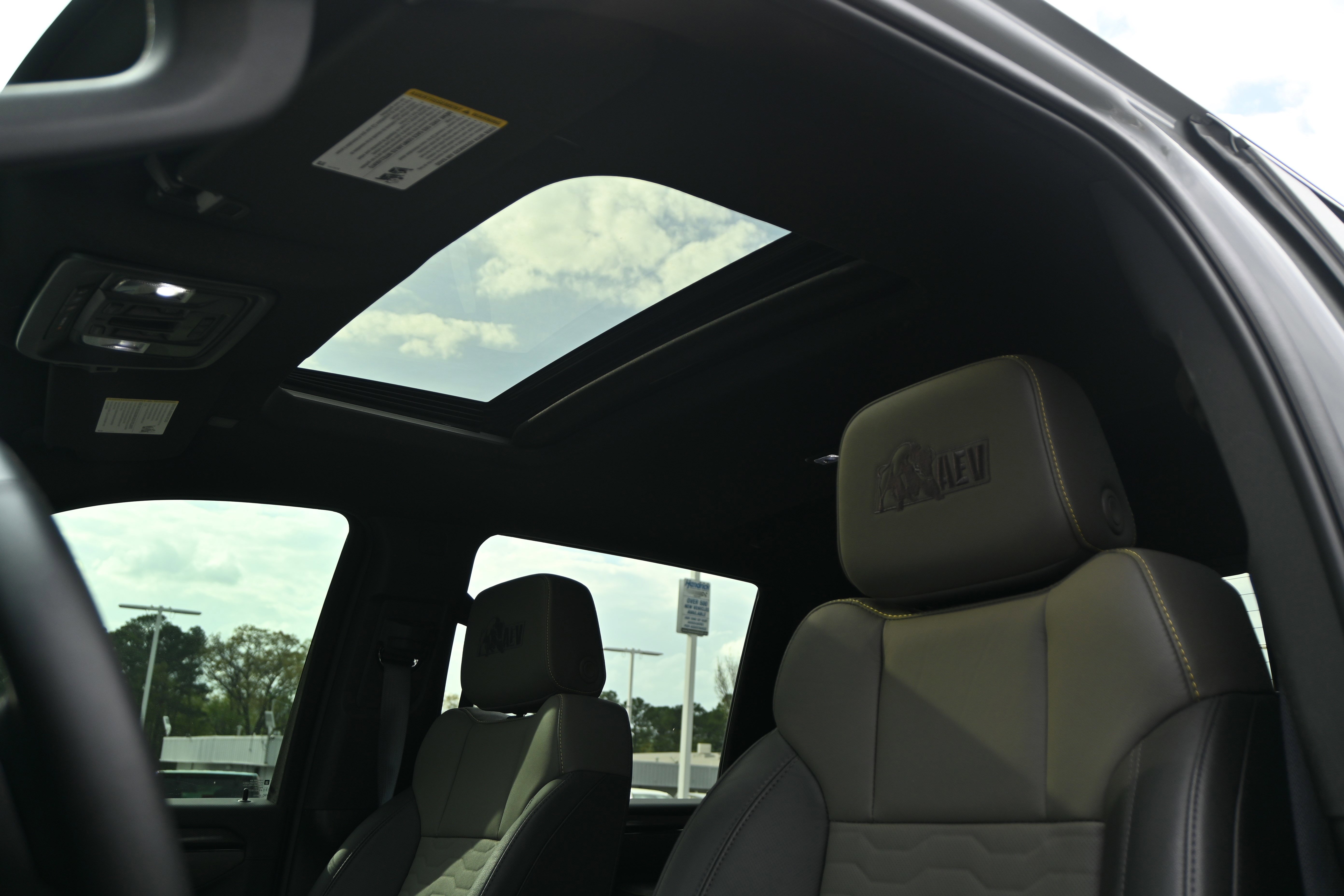 Used 2024 Chevrolet Silverado 2500 ZR2 w/ ZR2 Bison Edition image 9