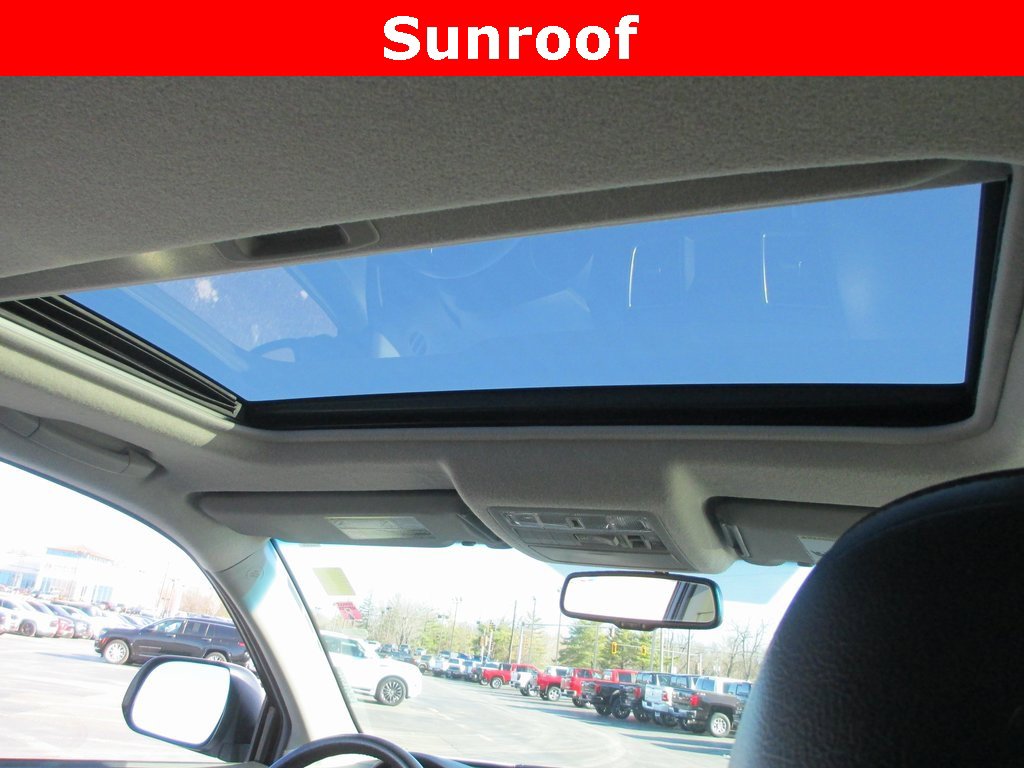 Used 2013 Toyota Highlander Limited image 13