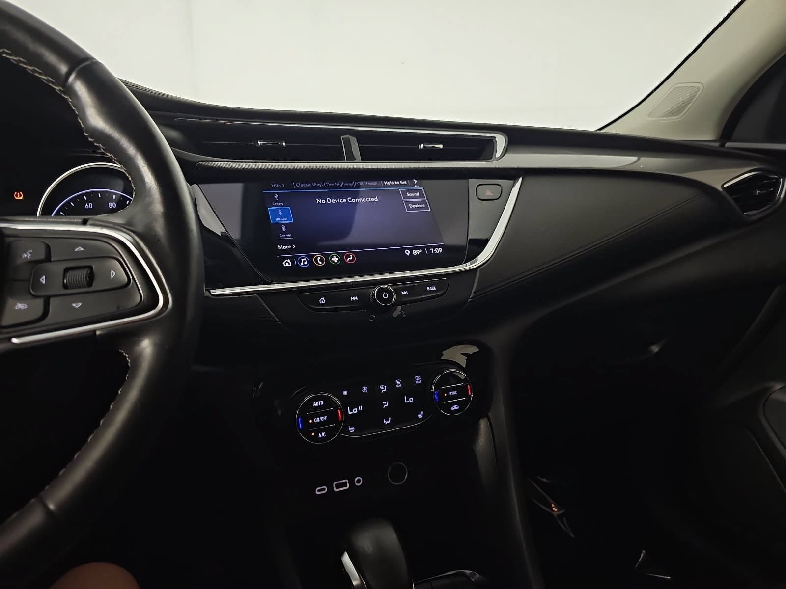 Used 2023 Buick Encore GX Essence w/ Experience Buick Package FWD image 19
