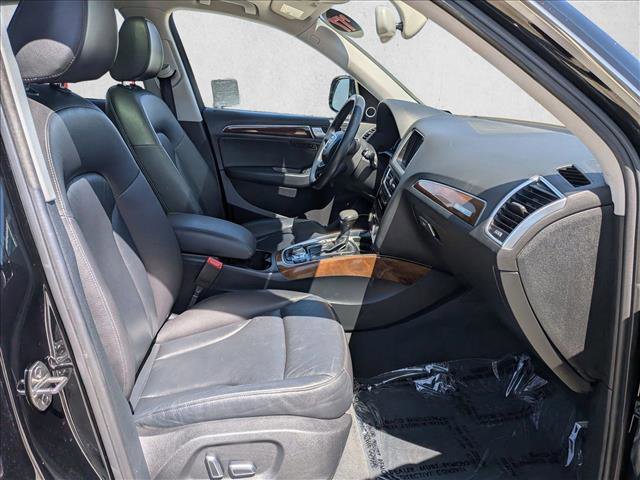 Used 2017 Audi Q5 2.0T Premium Plus w/ Technology Package image 21