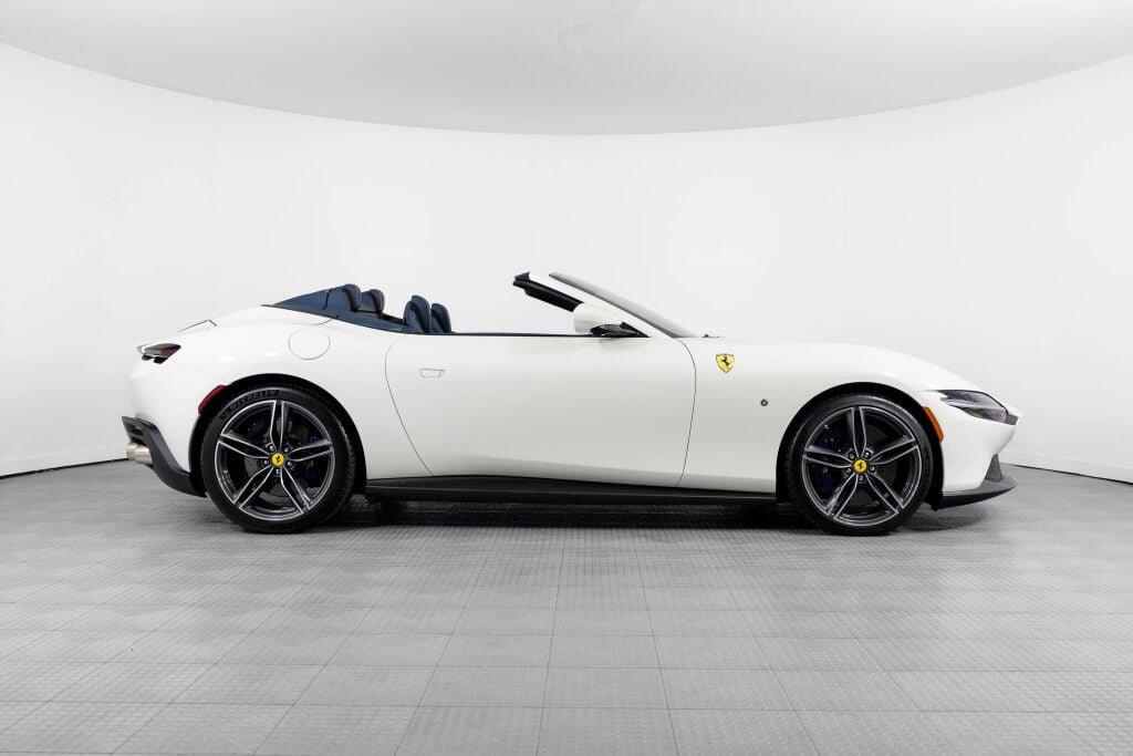 Certified 2024 Ferrari Roma Spider RWD image 23