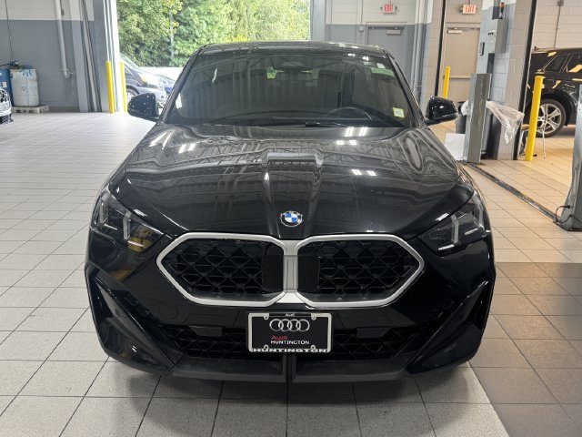 Used 2025 BMW X2 xDrive28i w/ Convenience Package AWD/4WD image 2