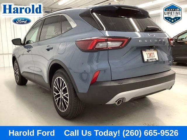 Used 2024 Ford Escape SE image 4