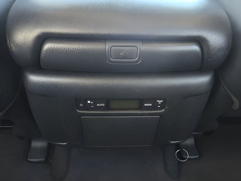 Used 2021 Nissan Armada SL w/ Captain's Chairs Package image 30