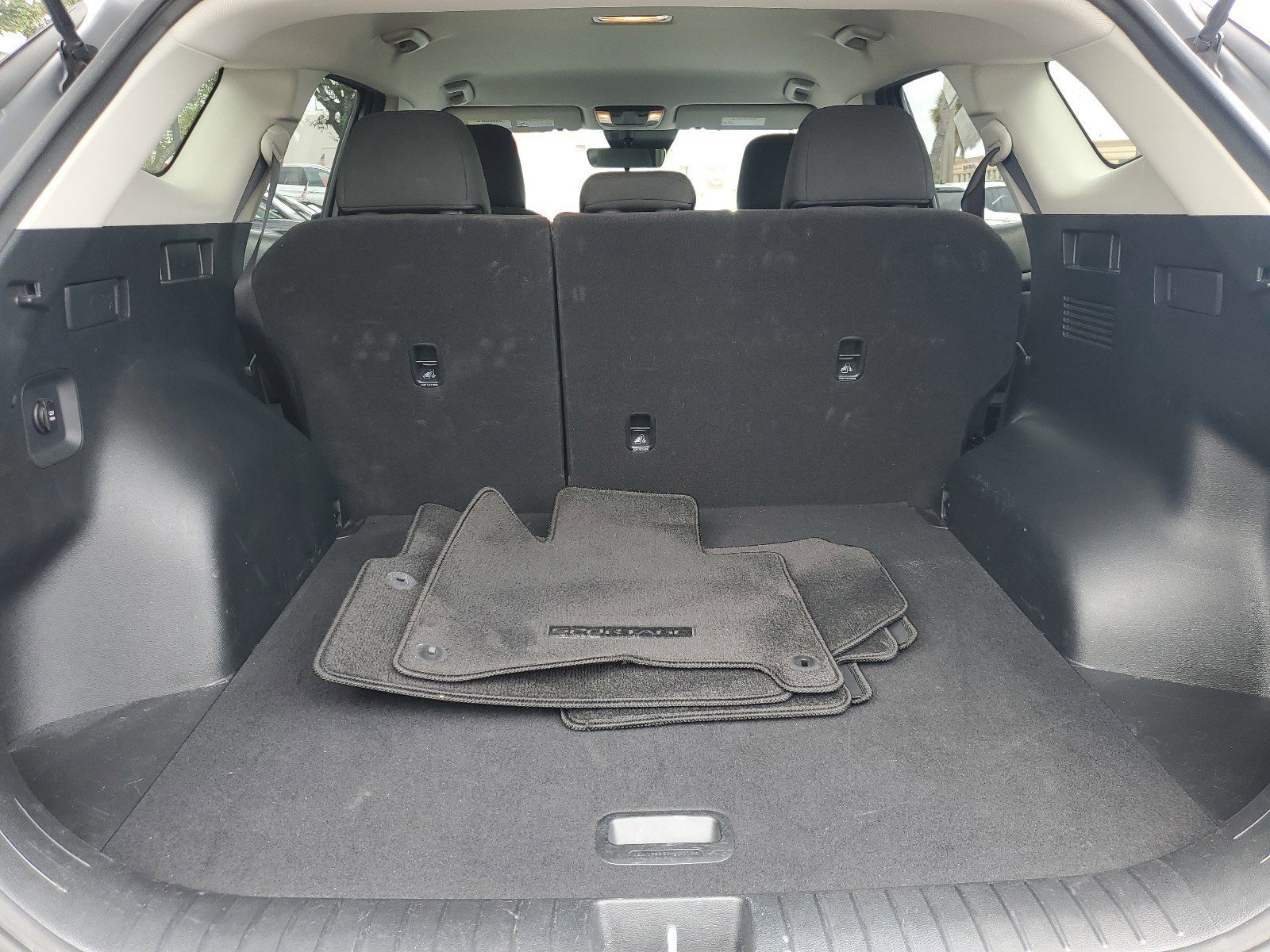 Used 2023 Kia Sportage LX image 14