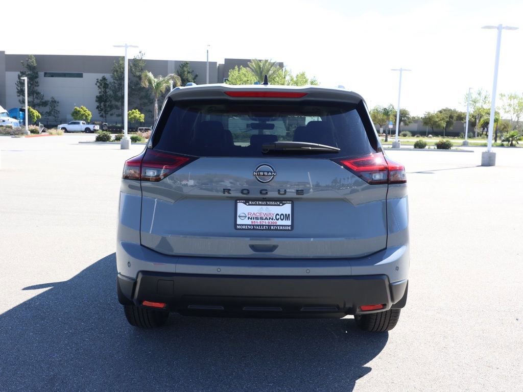 New 2026 Nissan Rogue Dark Armor image 5