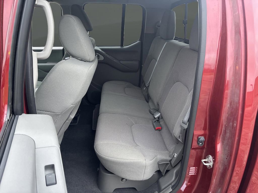 Used 2020 Nissan Frontier SV w/ SV Utility Package image 25