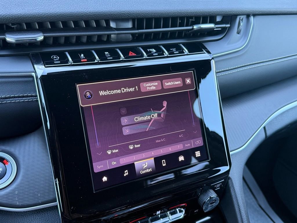 New 2026 Jeep Grand Cherokee L Laredo image 12