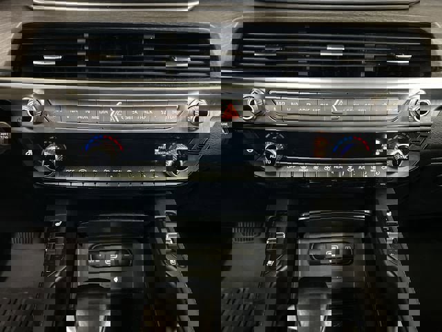 Used 2020 Kia Telluride EX image 18