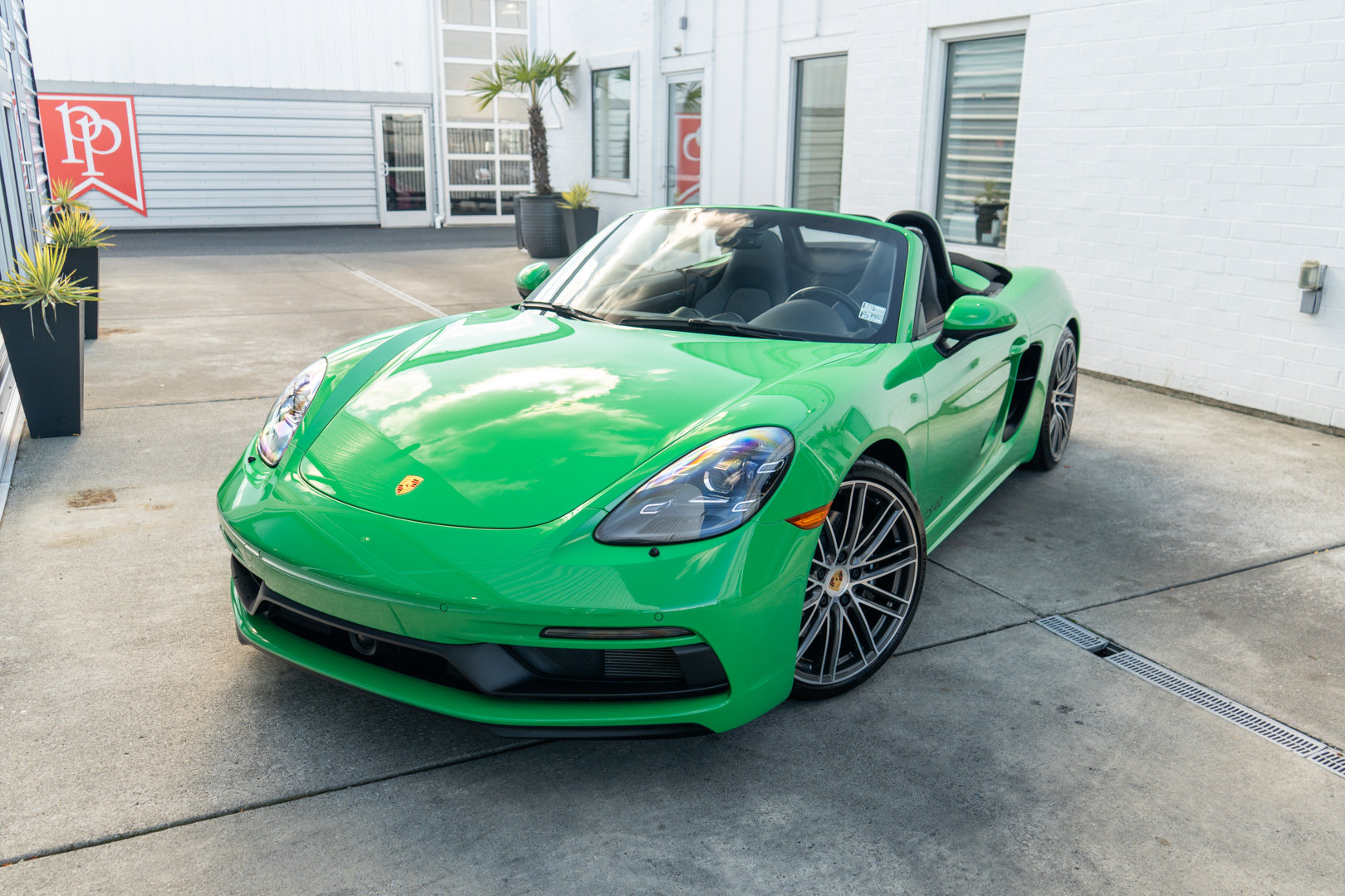 Used 2022 Porsche 718 Boxster GTS RWD image 3
