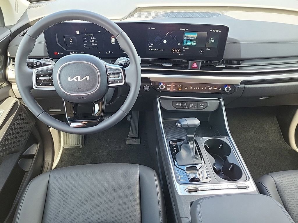 New 2025 Kia Carnival SX image 16