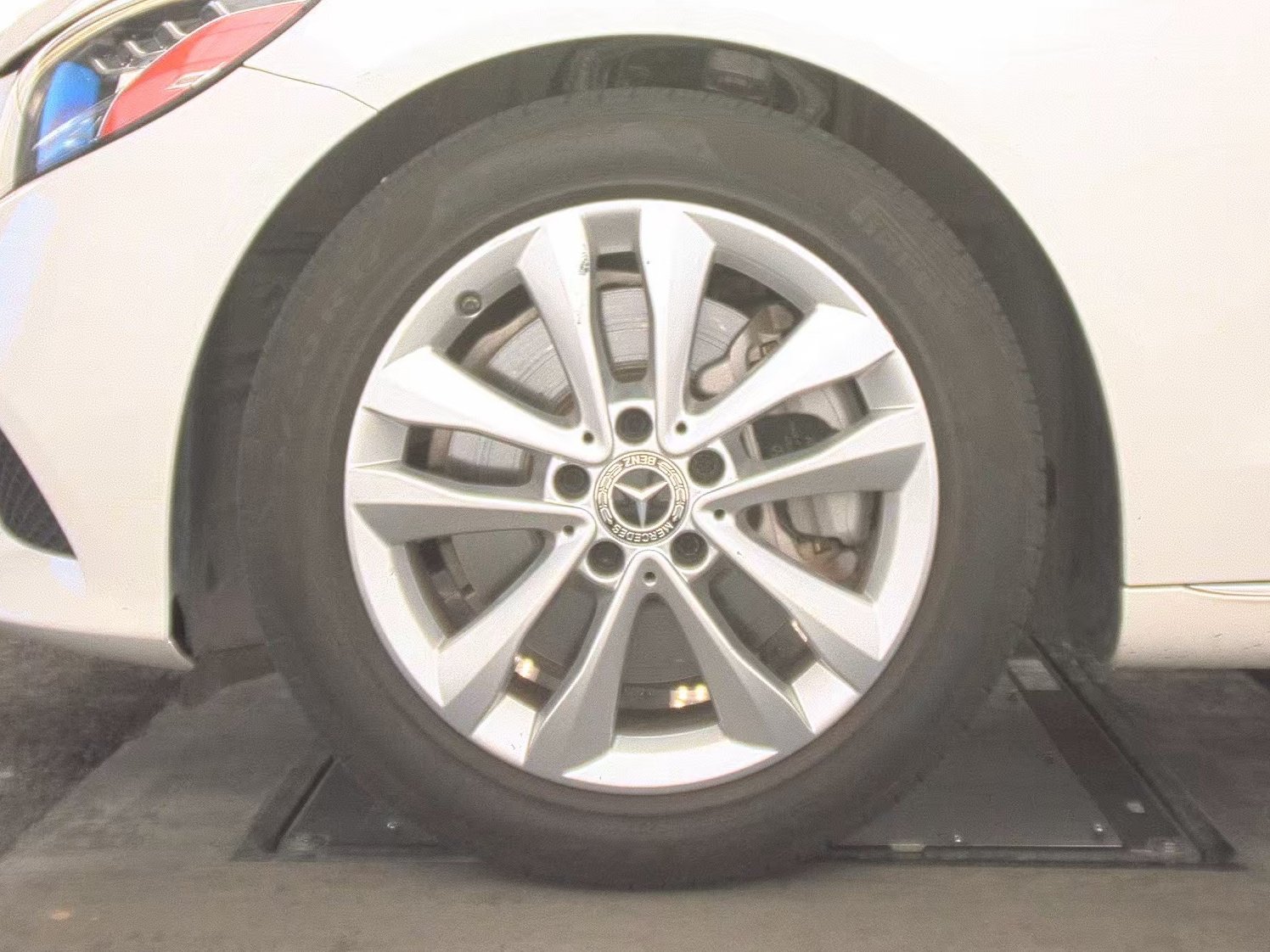 Used 2019 Mercedes-Benz C 300 Sedan w/ Multimedia Package image 8