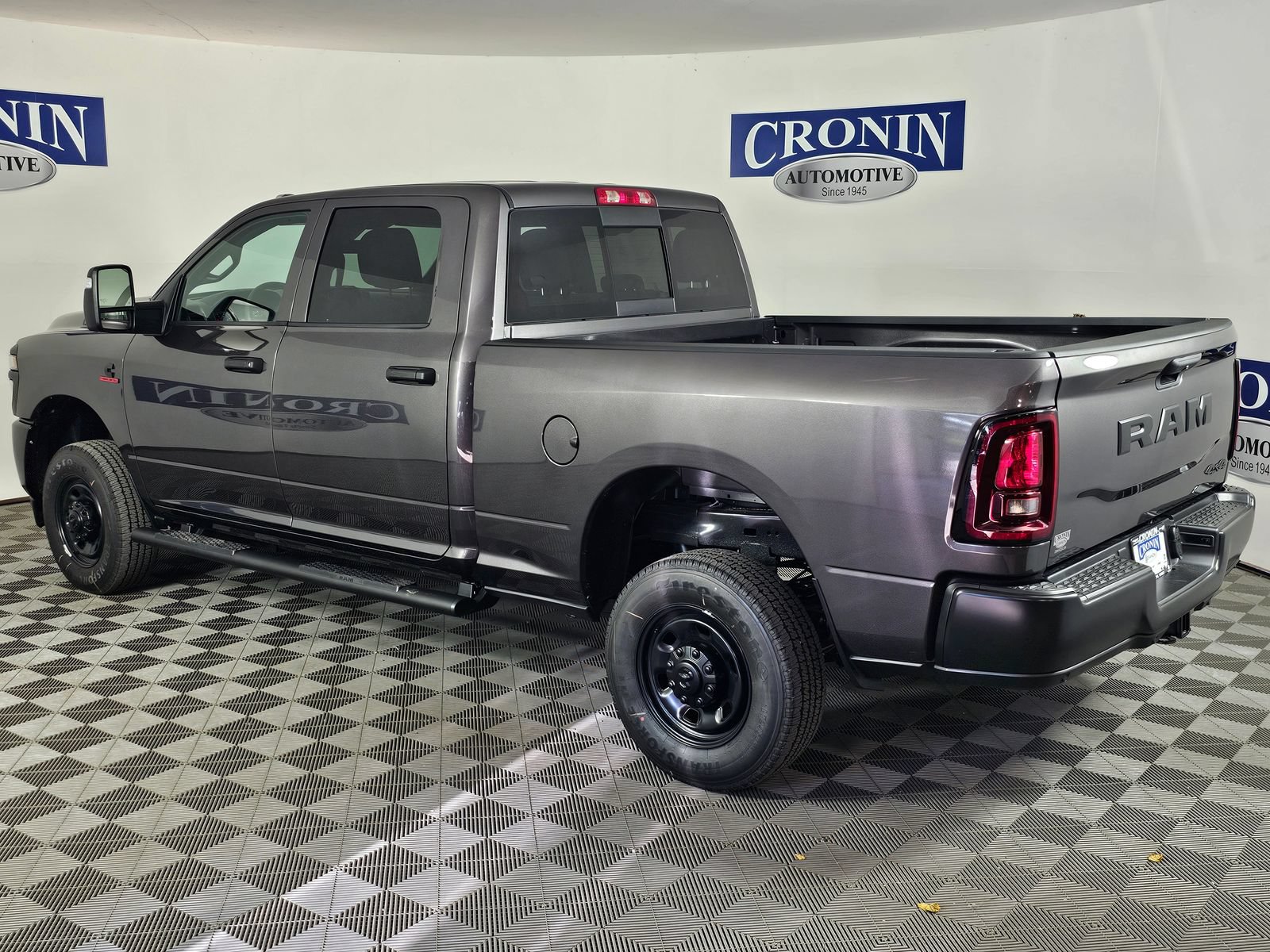 New 2026 RAM 2500 Tradesman AWD/4WD image 33