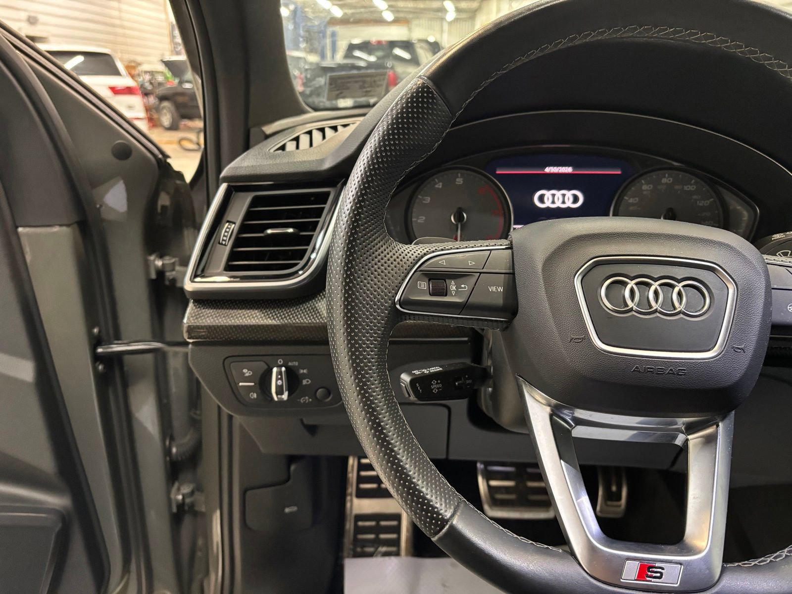 Used 2023 Audi SQ5 Premium w/ Convenience Package AWD/4WD image 12