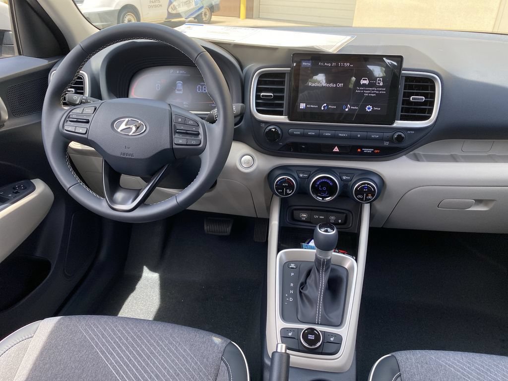 New 2026 Hyundai Venue SEL FWD image 15