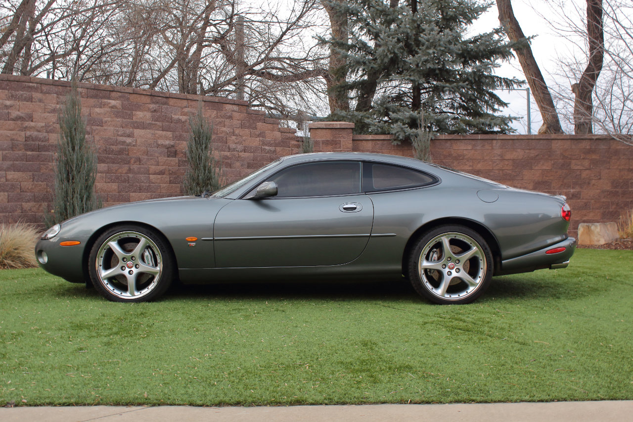 Used 2003 Jaguar XK8 Coupe image 26