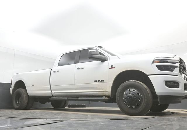 Used 2026 RAM 3500 Laramie w/ Night Edition AWD/4WD image 27