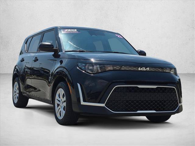Used 2023 Kia Soul LX FWD video 3