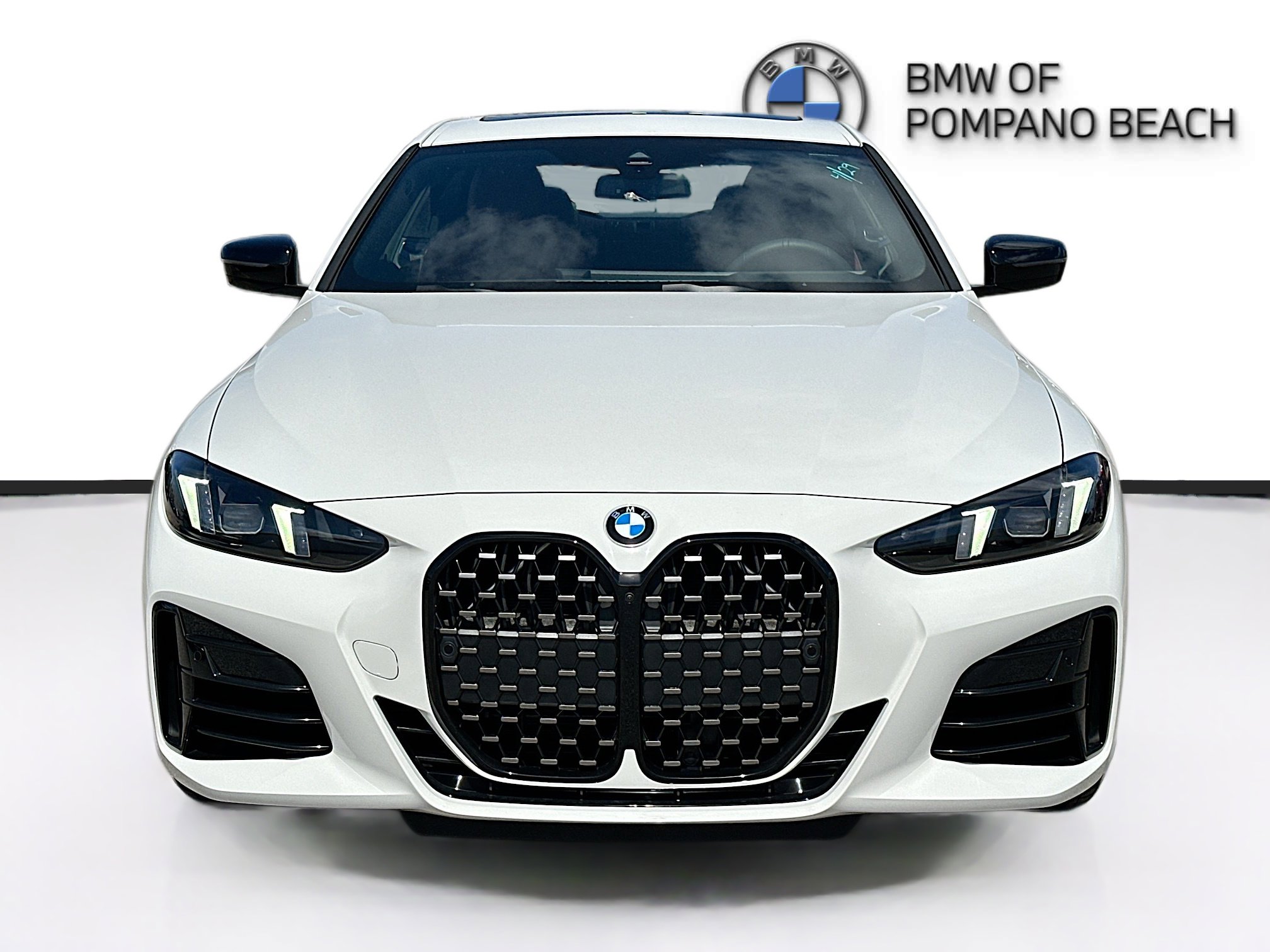 New 2026 BMW 430i Coupe w/ M Sport Package RWD image 2