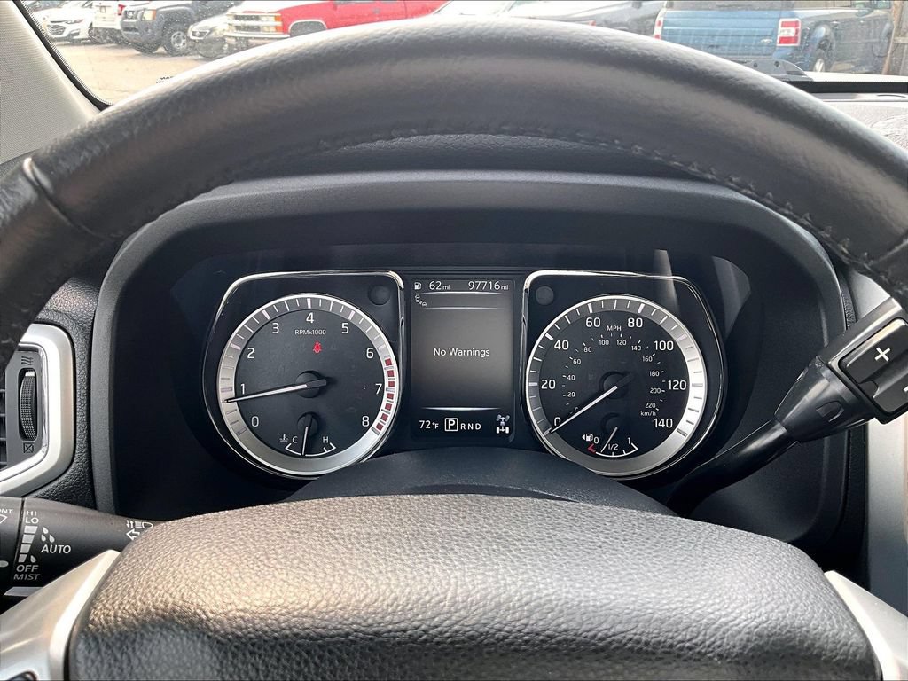 Used 2018 Nissan Titan SV w/ SV Convenience Package AWD/4WD image 21
